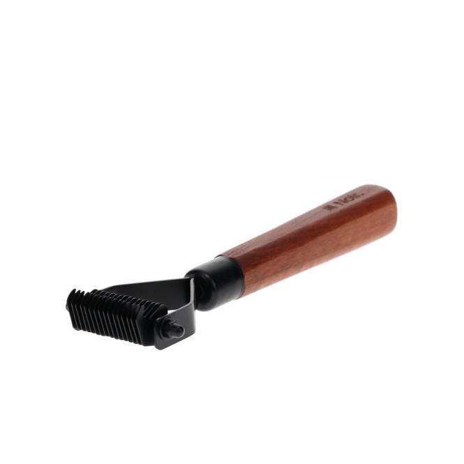 Alternative view of EBI Noir Japandi Trimmstriegel - 16 Klingen